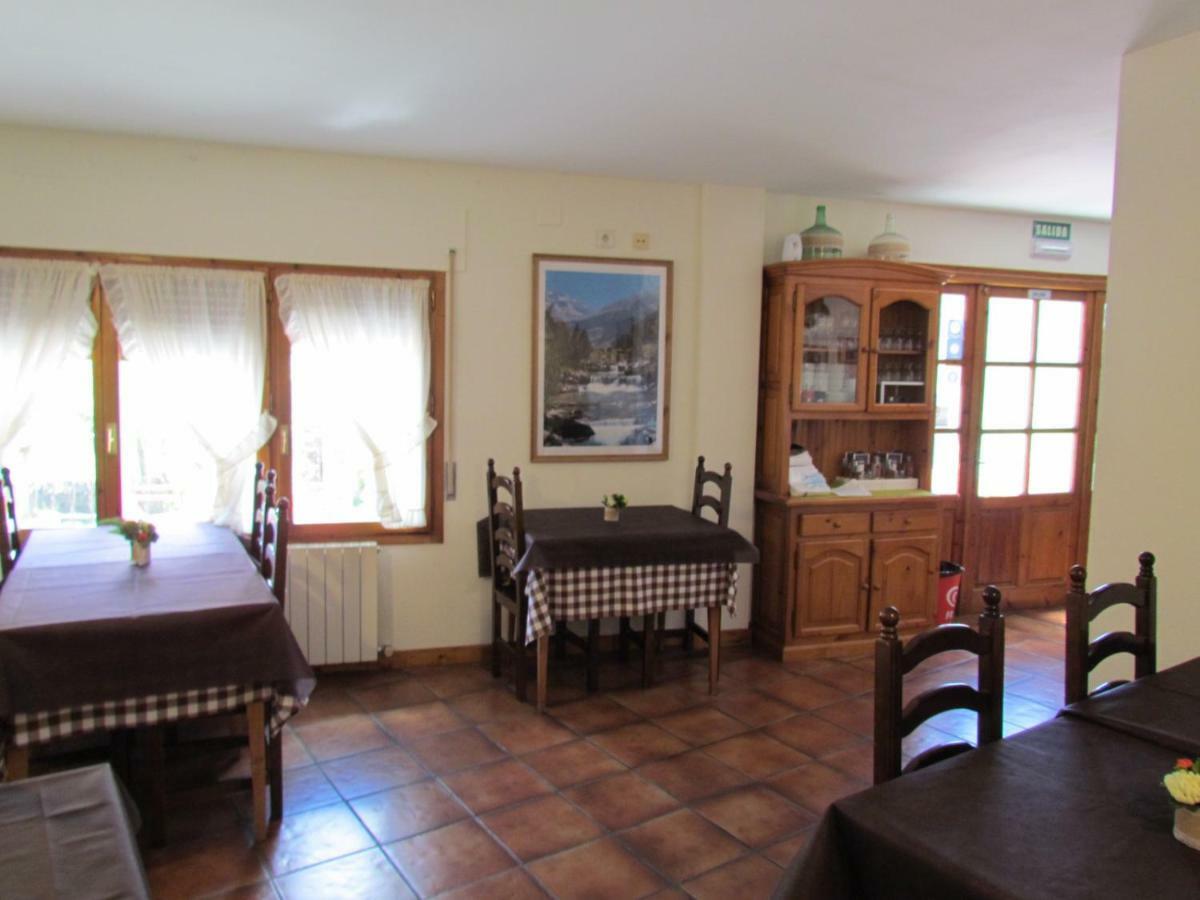 Hotel Las Nieves Linás de Broto Kültér fotó