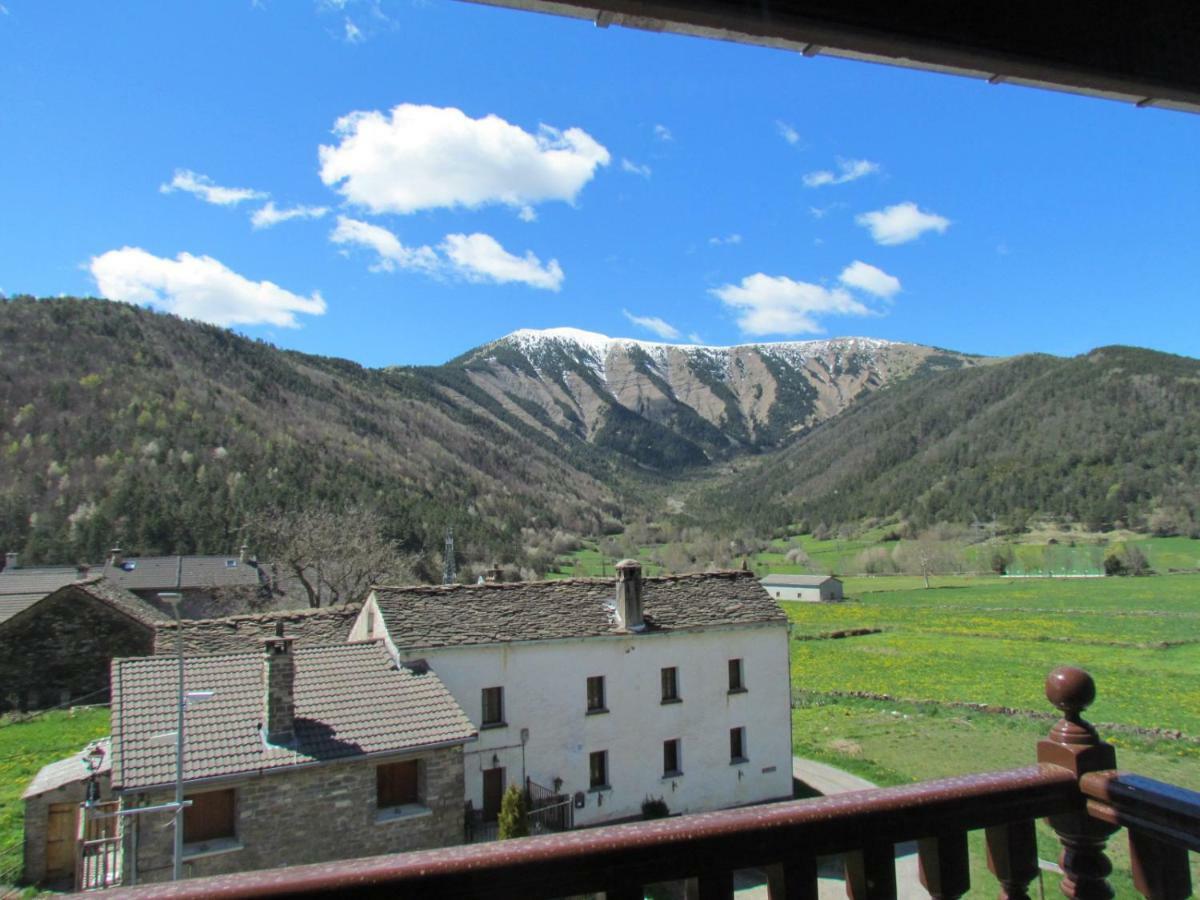 Hotel Las Nieves Linás de Broto Kültér fotó