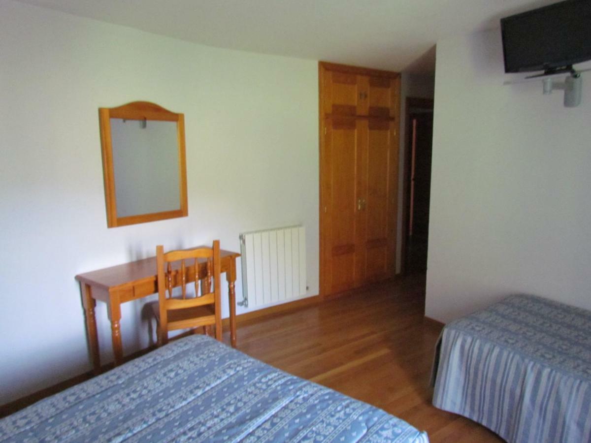 Hotel Las Nieves Linás de Broto Kültér fotó